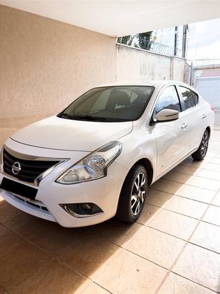NISSAN VERSA 1.6 16V FLEXSTART UNIQUE 4P MANUAL NISSAN VERSA 1.6 16V FLEXSTART UNIQUE 4P MANUAL